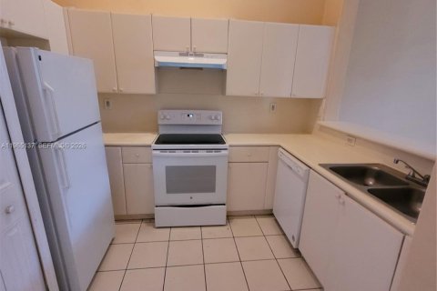 Copropriété à louer à Homestead, Floride: 3 chambres, 99.96 m2 № 2027049 - photo 16