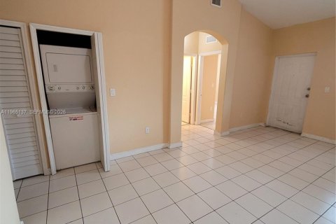 Copropriété à louer à Homestead, Floride: 3 chambres, 99.96 m2 № 2027049 - photo 12