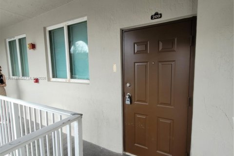 Copropriété à louer à Homestead, Floride: 3 chambres, 99.96 m2 № 2027049 - photo 9