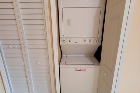 Copropriété à louer à Homestead, Floride: 3 chambres, 99.96 m2 № 2027049 - photo 14