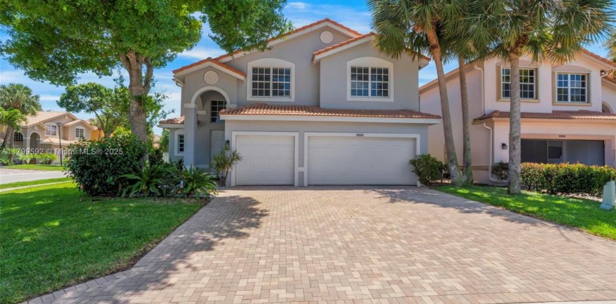 Casa en Boynton Beach, Florida 5 dormitorios, 284 m2 № 1936873
