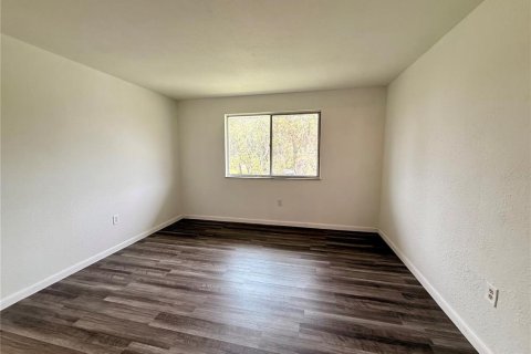 Condo in Winter Haven, Florida, 2 bedrooms  № 1545413 - photo 17