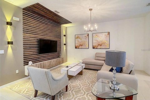 Adosado en venta en Kissimmee, Florida, 4 dormitorios, 194.17 m2 № 1517980 - foto 13