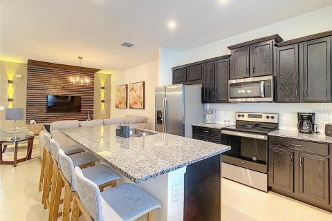 Adosado en venta en Kissimmee, Florida, 4 dormitorios, 194.17 m2 № 1517980 - foto 20