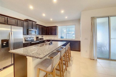 Adosado en venta en Kissimmee, Florida, 4 dormitorios, 194.17 m2 № 1517980 - foto 19