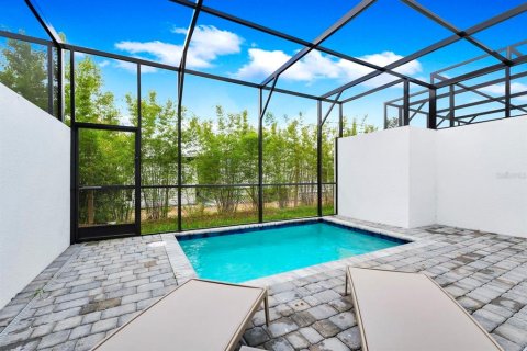 Townhouse in Davenport, Florida 4 bedrooms, 187.66 sq.m. № 1768017 - photo 3