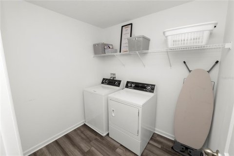 Снять в аренду виллу или дом в Дейд-Сити, Флорида 5 комнат, 257.9м2, № 1784838 - фото 14