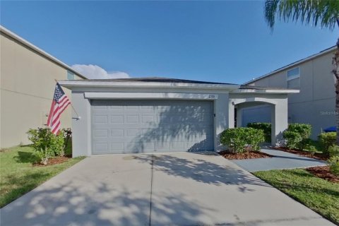 House in Wimauma, Florida 3 bedrooms, 135.73 sq.m. № 2351733