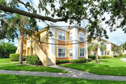 Condo in Sarasota, Florida, 3 bedrooms № 2156738 - photo 2