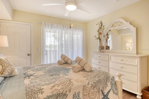 Condo in Sarasota, Florida, 3 bedrooms № 2156738 - photo 18
