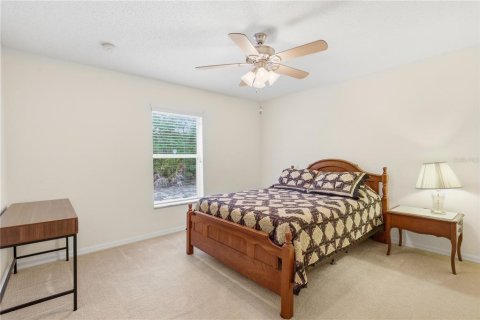 House in Weeki Wachee, Florida 3 bedrooms, 181.62 sq.m. № 2122477 - photo 26