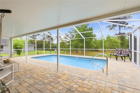 House in Weeki Wachee, Florida 3 bedrooms, 181.62 sq.m. № 2122477 - photo 5