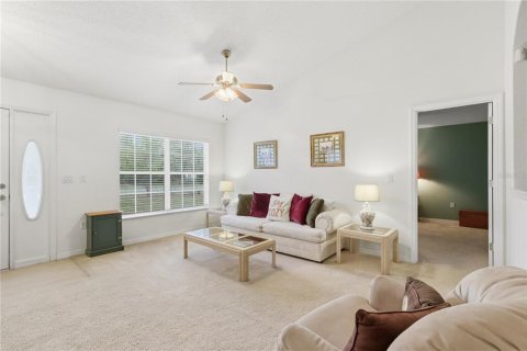 House in Weeki Wachee, Florida 3 bedrooms, 181.62 sq.m. № 2122477 - photo 8