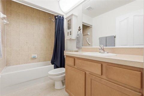 House in Weeki Wachee, Florida 3 bedrooms, 181.62 sq.m. № 2122477 - photo 28