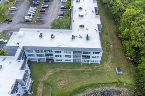 Copropriété à vendre à Tamarac, Floride: 1 chambre, 74.32 m2 № 2048515 - photo 23