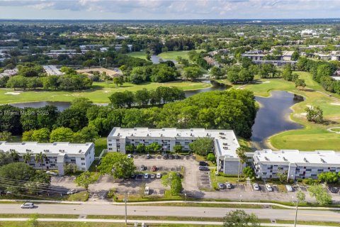 Copropriété à vendre à Tamarac, Floride: 1 chambre, 74.32 m2 № 2048515 - photo 29