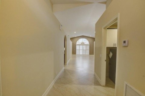 House in Boca Raton, Florida 3 bedrooms, 166.76 sq.m. № 2185399 - photo 3