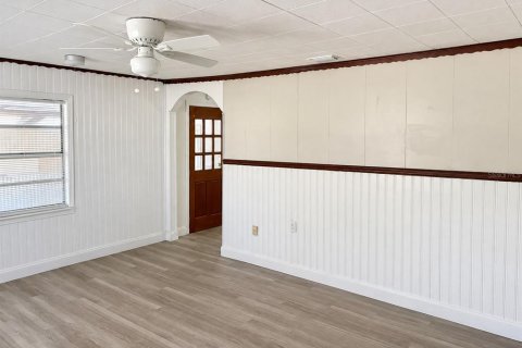 Villa ou maison à louer à Largo, Floride: 2 chambres, 79.9 m2 № 2416268 - photo 18