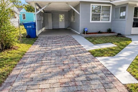 Villa ou maison à louer à Largo, Floride: 2 chambres, 79.9 m2 № 2416268 - photo 2