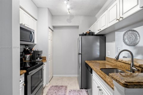 Apartment in Sunny Isles Beach, Florida 1 bedroom, 62.52 sq.m. № 2073167 - photo 6