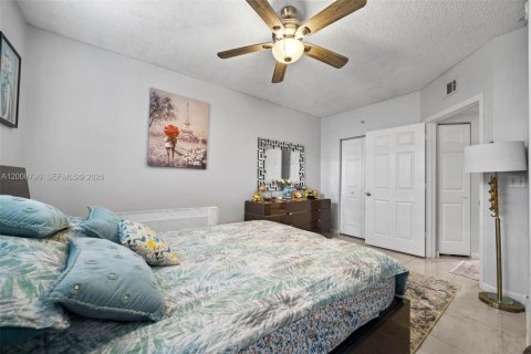Apartment in Sunny Isles Beach, Florida 1 bedroom, 62.52 sq.m. № 2073167 - photo 10