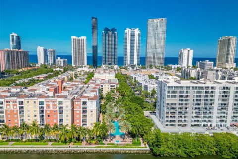Apartment in Sunny Isles Beach, Florida 1 bedroom, 62.52 sq.m. № 2073167 - photo 20