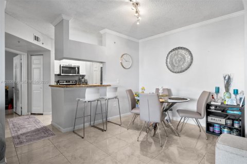Apartment in Sunny Isles Beach, Florida 1 bedroom, 62.52 sq.m. № 2073167 - photo 5
