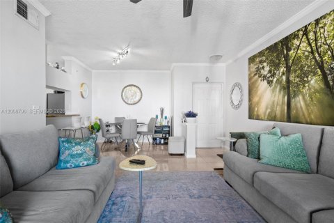Apartment in Sunny Isles Beach, Florida 1 bedroom, 62.52 sq.m. № 2073167 - photo 4