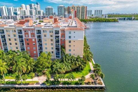 Apartment in Sunny Isles Beach, Florida 1 bedroom, 62.52 sq.m. № 2073167 - photo 18