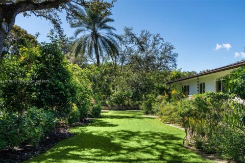 Купить виллу или дом в Пайнкрест, Флорида 4 спальни, 296.45м2, № 1972869 - фото 13