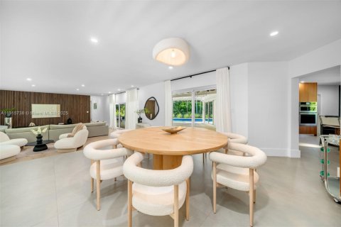 Купить виллу или дом в Пайнкрест, Флорида 4 спальни, 296.45м2, № 1972869 - фото 4