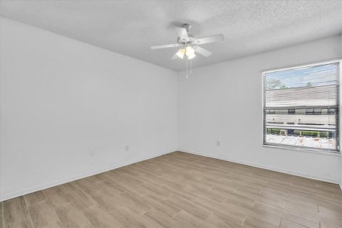 Condo in Tampa, Florida, 1 bedroom  № 1831158 - photo 16