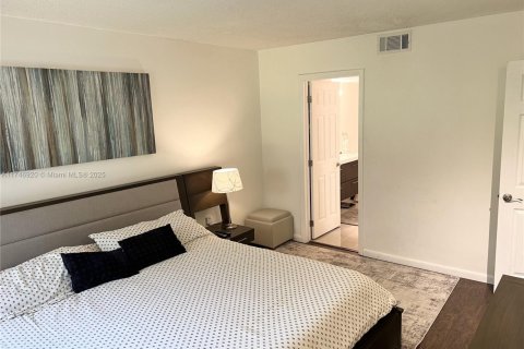 Copropriété à vendre à Lauderhill, Floride: 2 chambres, 100.8 m2 № 2035768 - photo 28