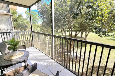 Copropriété à vendre à Lauderhill, Floride: 2 chambres, 100.8 m2 № 2035768 - photo 24