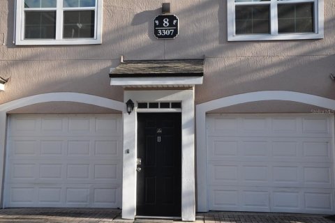 Condo in Orlando, Florida, 1 bedroom  № 1719900 - photo 2
