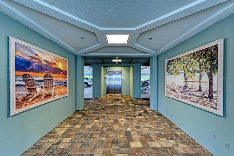 Condo in Bradenton, Florida, 3 bedrooms  № 1909670 - photo 5