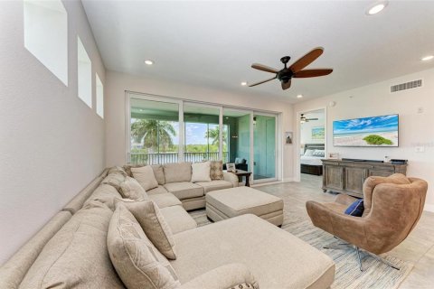 Condo in Bradenton, Florida, 3 bedrooms  № 1909670 - photo 18