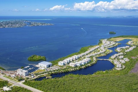 Condo in Bradenton, Florida, 3 bedrooms  № 1909670 - photo 1