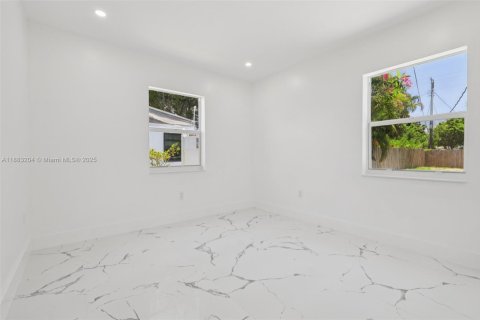 Купить виллу или дом в Форт-Лодердейл, Флорида 3 спальни, 110.93м2, № 1932092 - фото 24