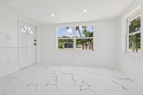 Купить виллу или дом в Форт-Лодердейл, Флорида 3 спальни, 110.93м2, № 1932092 - фото 13