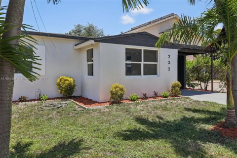 Купить виллу или дом в Форт-Лодердейл, Флорида 3 спальни, 110.93м2, № 1932092 - фото 6