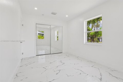 Купить виллу или дом в Форт-Лодердейл, Флорида 3 спальни, 110.93м2, № 1932092 - фото 27