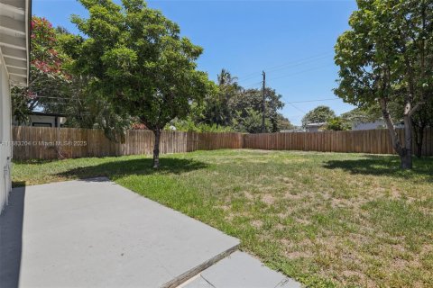 Купить виллу или дом в Форт-Лодердейл, Флорида 3 спальни, 110.93м2, № 1932092 - фото 11