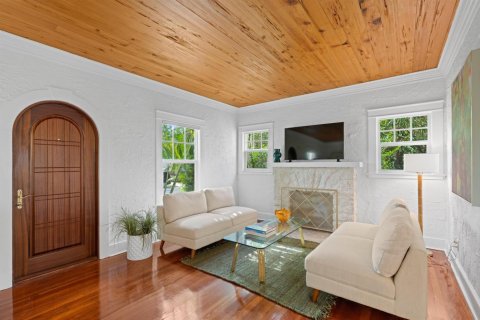 House in West Palm Beach, Florida 4 bedrooms, 229.38 sq.m. № 2158402 - photo 4