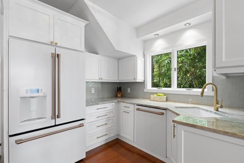 House in West Palm Beach, Florida 4 bedrooms, 229.38 sq.m. № 2158402 - photo 16