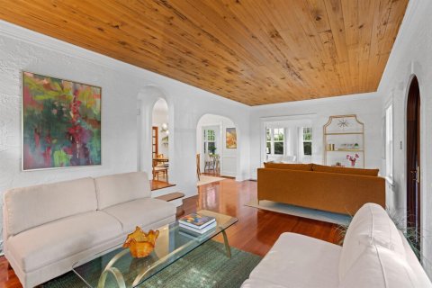 House in West Palm Beach, Florida 4 bedrooms, 229.38 sq.m. № 2158402 - photo 5