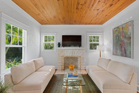 House in West Palm Beach, Florida 4 bedrooms, 229.38 sq.m. № 2158402 - photo 6