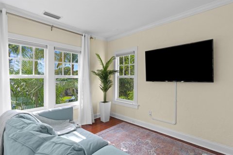 House in West Palm Beach, Florida 4 bedrooms, 229.38 sq.m. № 2158402 - photo 19