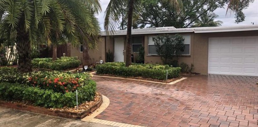 Casa en Pompano Beach, Florida 3 dormitorios, 101.08 m2 № 2077697