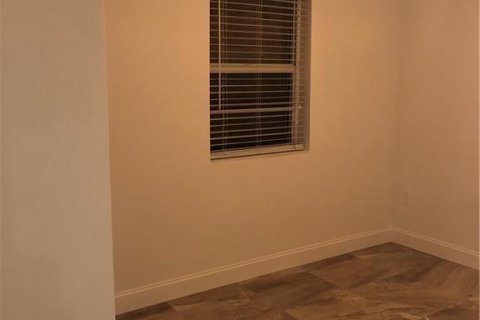 Casa en venta en Pompano Beach, Florida, 3 dormitorios, 101.08 m2 № 2077697 - foto 15